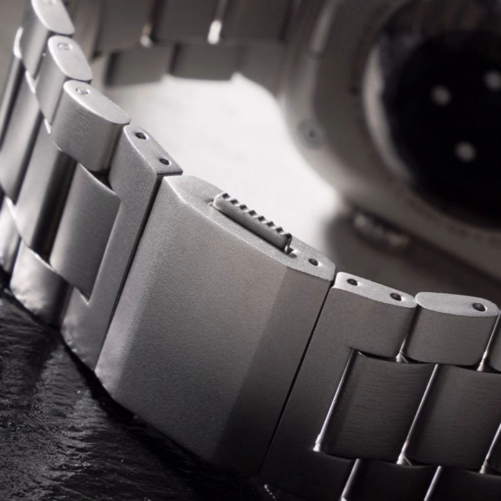 Apple Watch Titanium Magnetic Band – Luxury Edition