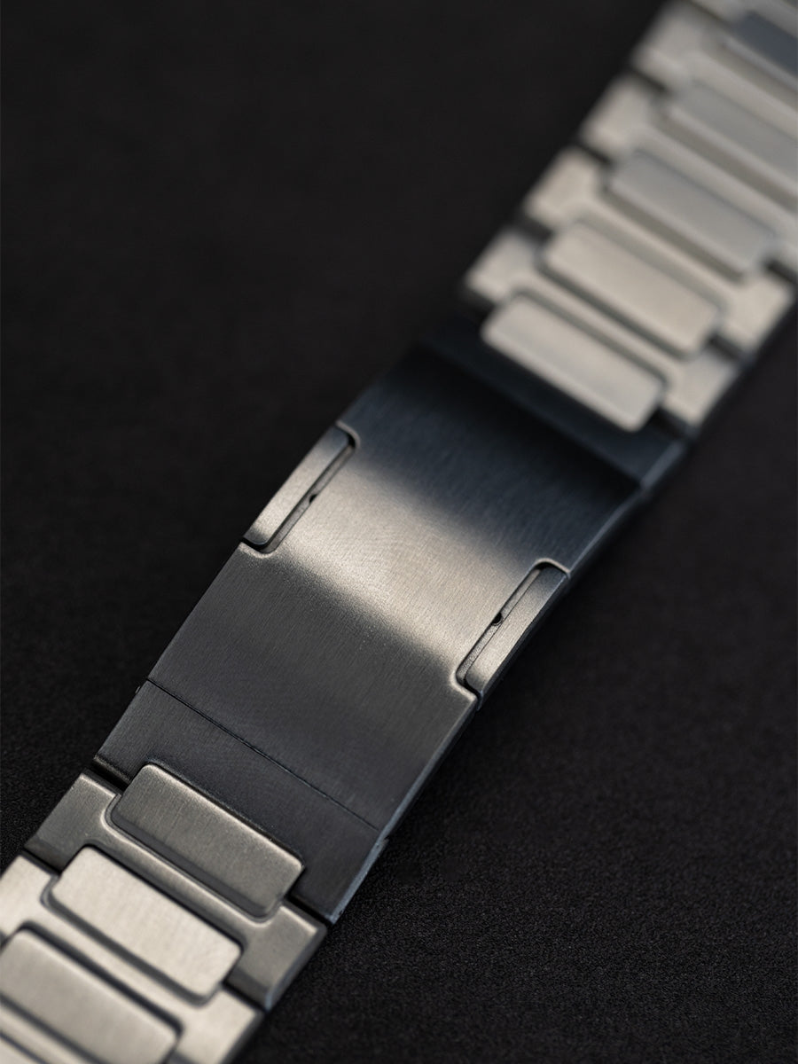 Apple Watch Titanium Band – Old Money Edition