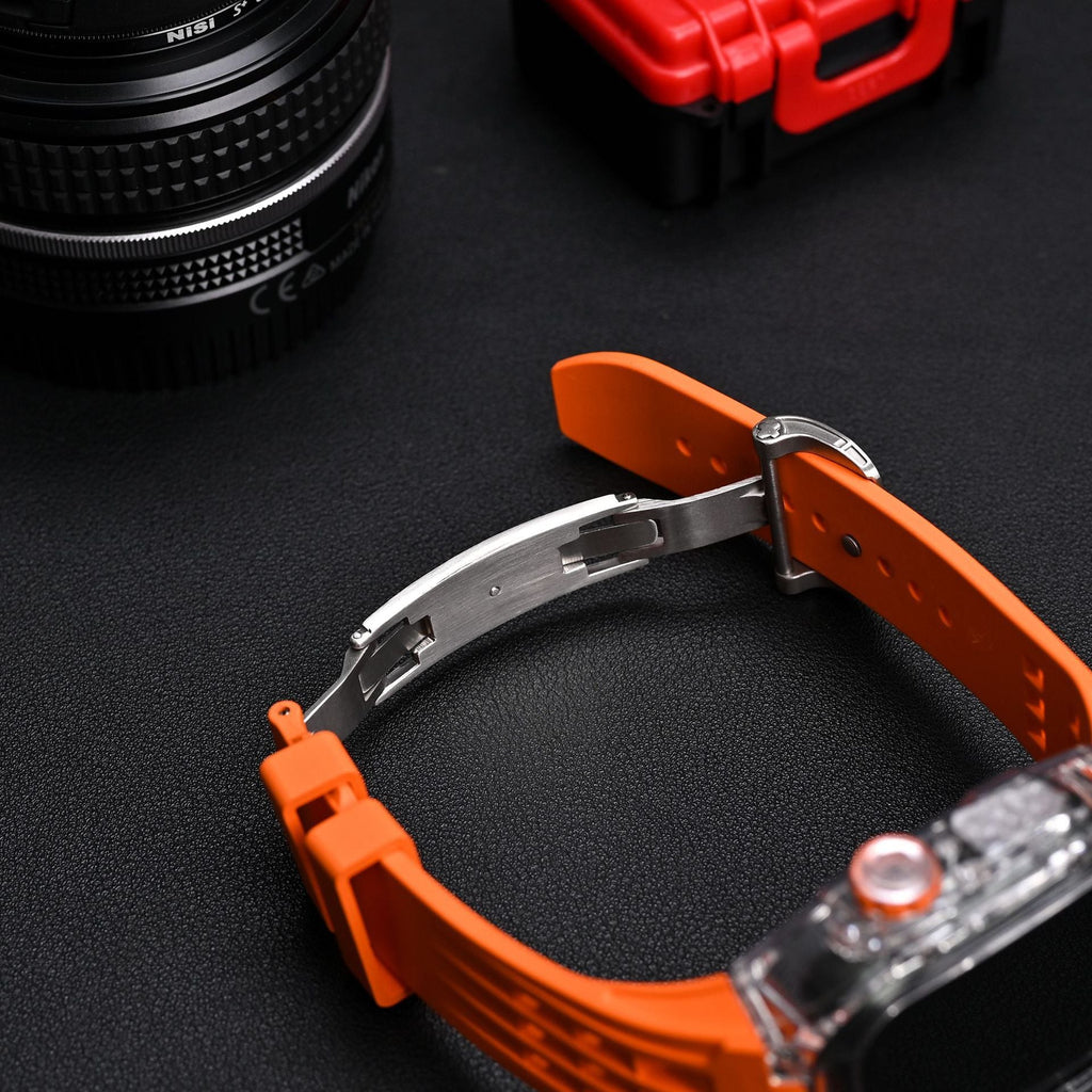 Protective Apple Watch Case Kit with Fluororubber Strap – RM V30 Glacier